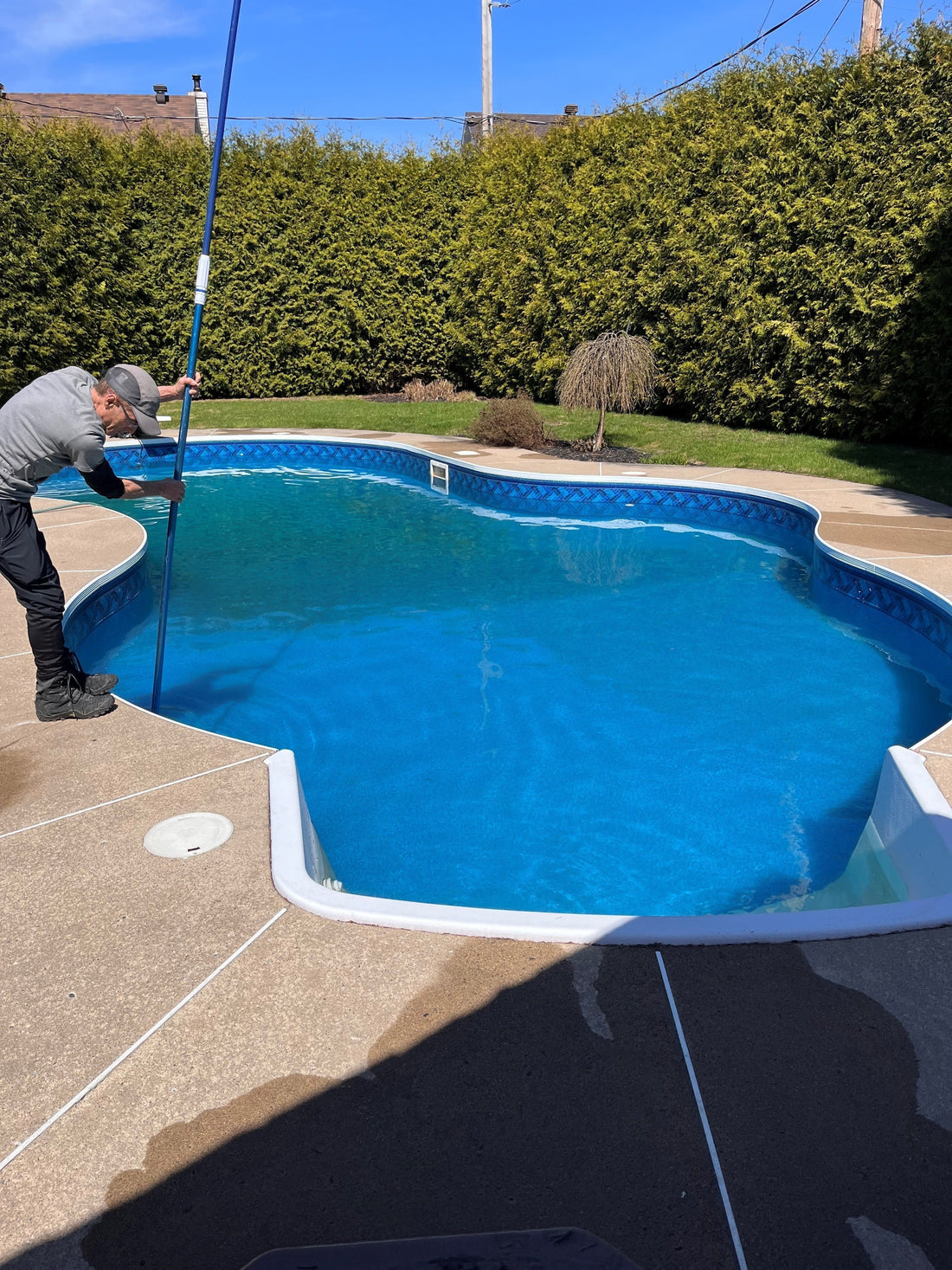 Ouverture de piscine au sel : Guide complet pour un départ réussi