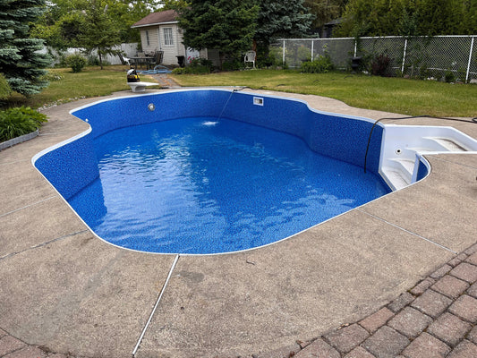 Remplacement de toile de piscine creusée par nos experts