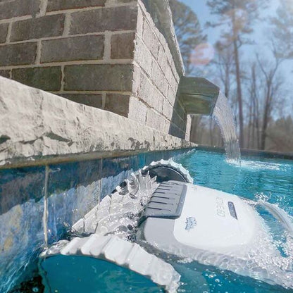 MAYTRONICS ROBOT NETTOYEUR DOLPHIN ACTIVE 60 AVEC CHARIOT , WI-FI ,ETC...( MUR, FOND ET LIGNE D'EAU )- 99996614-US - Piscines Geyser