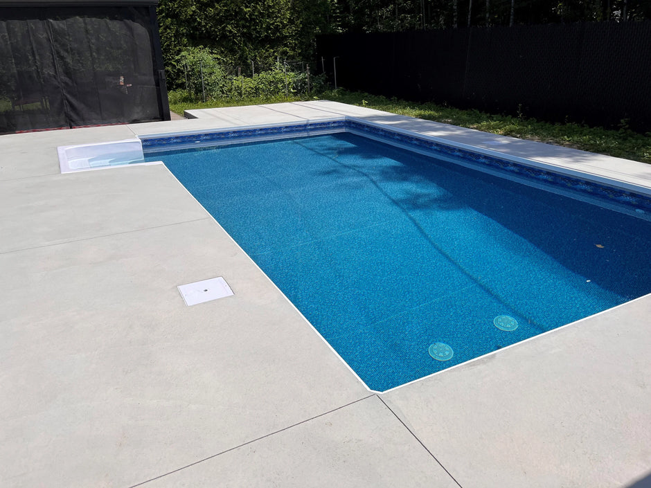Toile de Piscine de Première Qualité – Piscines Geyser